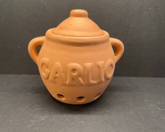 Terracotta garlic dish