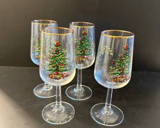 Holiday stemware