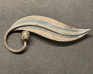 Taxco 925 silver brooch