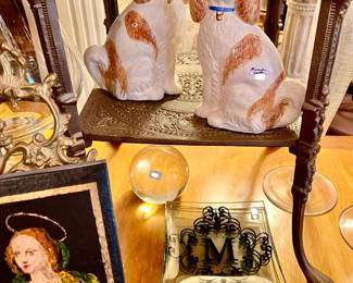 MIRANDA SMITH COCKER SPANIELS. LOVE THE BRASS PLANT STAND.