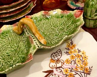 MIX IN VINTAGE LINENS. SO CUTE!