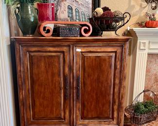 NICE TV CABINET, QUALITY FURNITURE.