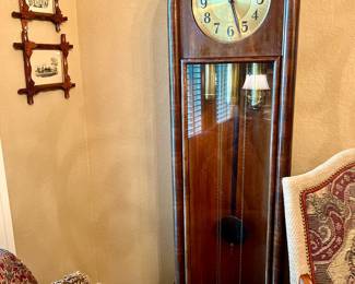 ART DECO VINTAGE GRANDFATHER CLOCK.