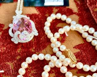 JAPANESE AKOYA PEARLS.