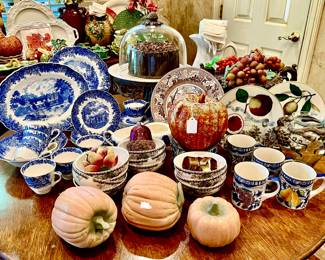 BLUE AND WHITE, FITZ & FLOYD, BROWN AND WHITE TRANSFERWARE BOWLS. FUN!