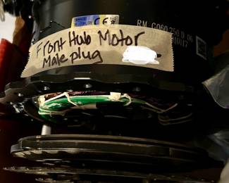 FRONT HUB MOTOR PLUG