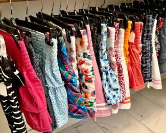 "THE BUBBLE LIFESTYLE" TENNIS SKIRTS. SO CUTE!