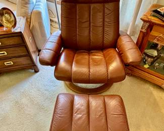 Ekornes Made in Norway-Leather recliner and ottoman  Good condition