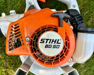 Working Stihl gas blower