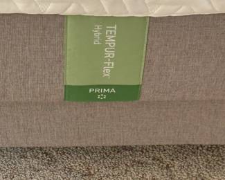 Tempur-Flex Hybrid KING mattress