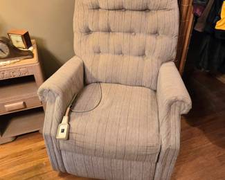 Lift recliner 