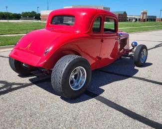 (AVAILABLE FOR PRESALE)
1933 Ford Coupe, w/383 Stroker Motor & Corvette Rearend 