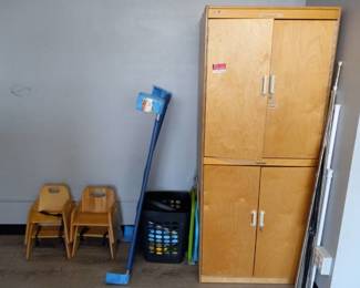Lot Of Children's Room Furniture