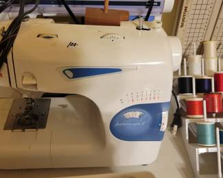 Singer featherweight II