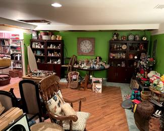 Figurines and other smalls