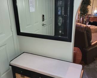 Hall seat with baskets