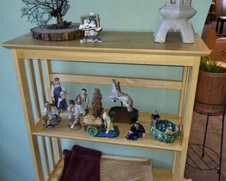 Lots of knick-knacks 
