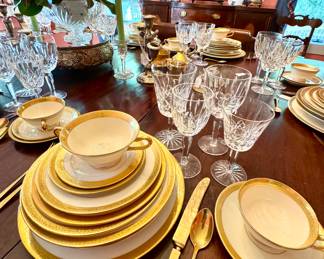 RARE - Lenox service for 12+