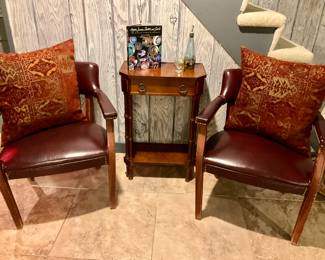 Leather arm chair, 4 matching 