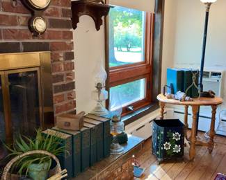 Antique, brass steam gauge,  1926 Britannica Encyclopedia, (16 Volumes)