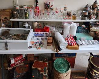 Breweriana, vintage cigar boxes