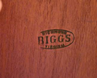 Drop leaf, gate-leg dining table by Biggs