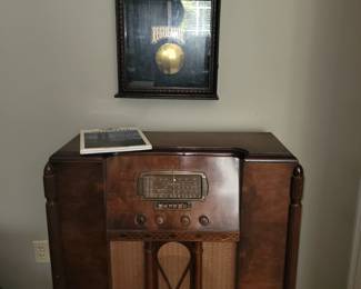 Antique radio - works!!!