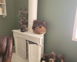 Free standing vintage heating stove