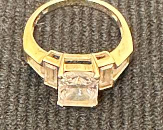 10K Diamond Ring