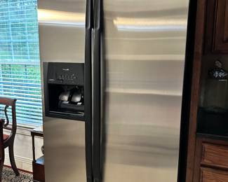 Whirlpool Gold, Stainless Steel, Side-by-Side