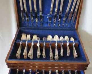 Lot# 47    133 pieces / Vintage Silver Plated Flatware Rogers Bros. 1847                                     $   90.00