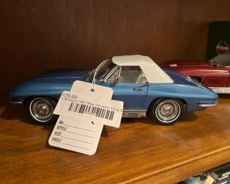 1/18 Exoto 1967 Blue Corvette Sting Ray