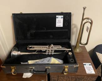 Vintage Bose speaker pair model 501, Bach Tr200 Trumpet