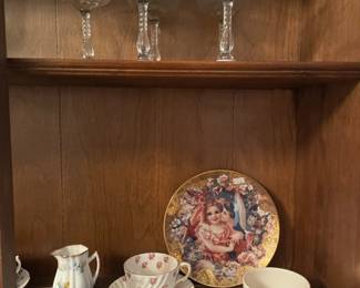Teacup and saucer sets, Crystal dishes