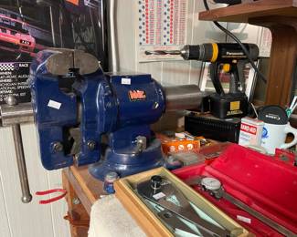 Industrial vice