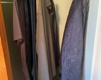 Unmarked clothing