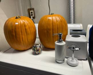 bathroom items, halloween decorations