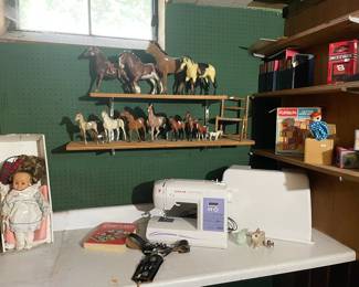 Breyer horses, Kimberly doll, Singer Fashion Made sewing machine, Vintage cap gun and holster
