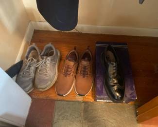 Unmarked clothing