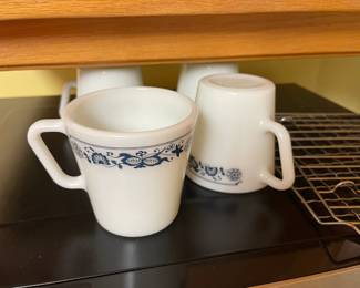 Pyrex coffee mugs