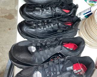 Skechers non-slip work shoes