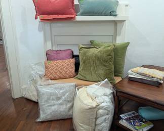 Throw pillows, linens
