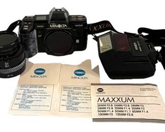 Minolta 7000 35mm Auto Focus Camera More 