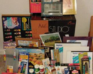 Art Supplies Tabletop Easel and Paint Supplies