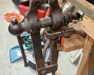 Antique vice grip
