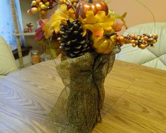 1980's Autumnal Floral Display. Yes, Autumnal