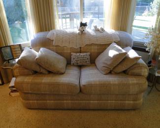 Clean and comfortable, and oh so That '70's show binge watching worthy