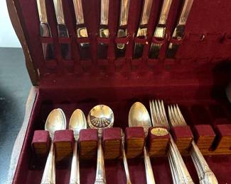 1847 Rogers Brothers Flatware First Love