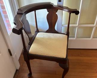 Henkel-Harris Roundabout Chair