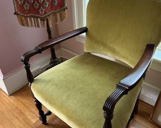 VELVET OCASSIONAL CHAIR
